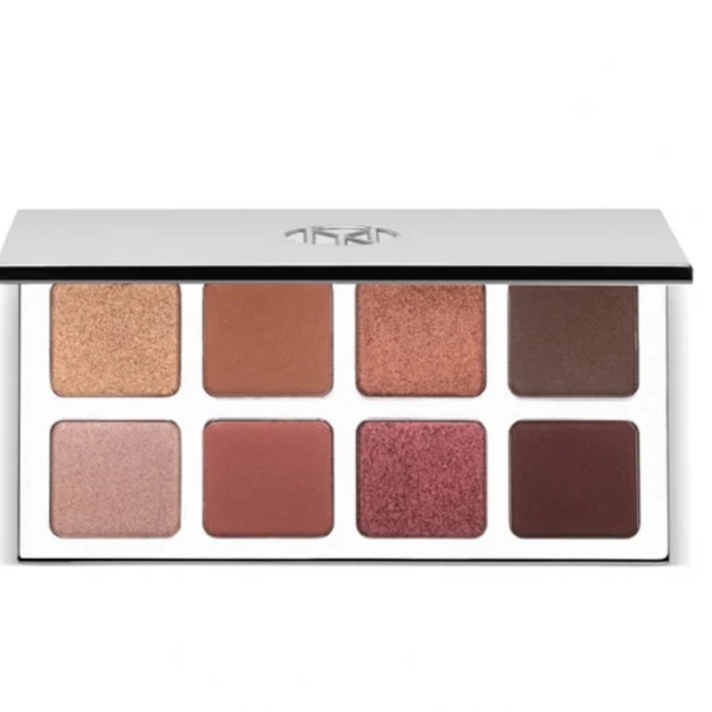 Il Makiage COLOR BOSS MASTER EYESHADOW - treat yo self